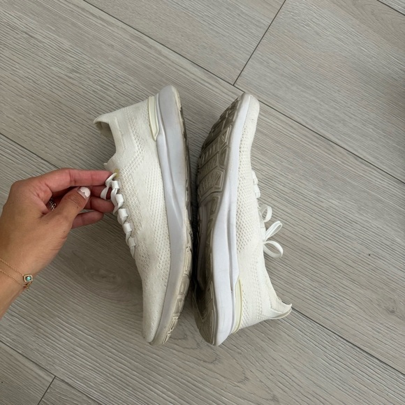 Women’s TechLoom Breeze White 7.5 - Picture 4 of 4